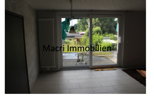 Einfamilienhaus in ruhiger Lage zu verkaufen + Garage und Garten