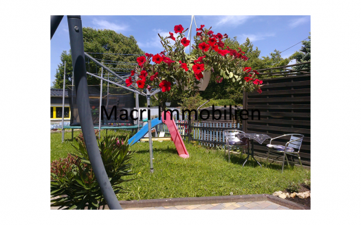 Einfamilienhaus in ruhiger Lage zu verkaufen + Garage und Garten
